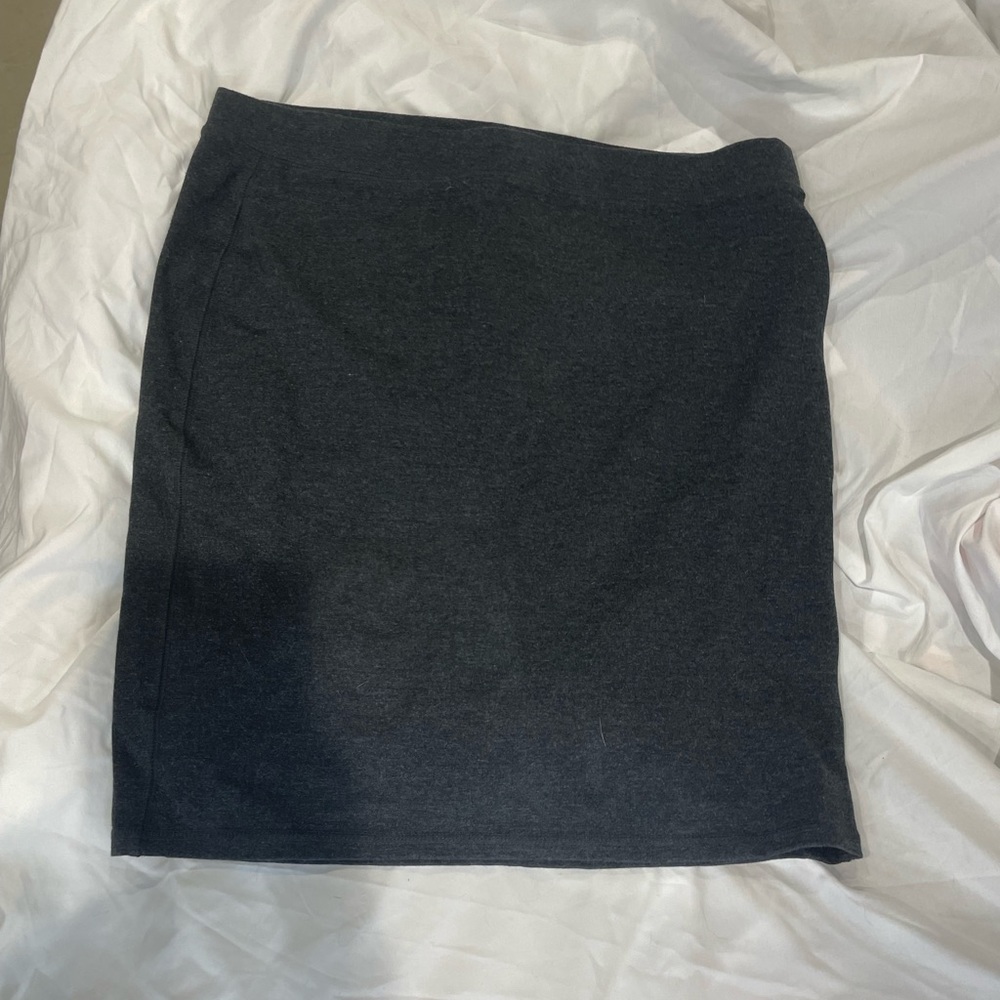 Grey Old Navy skirt